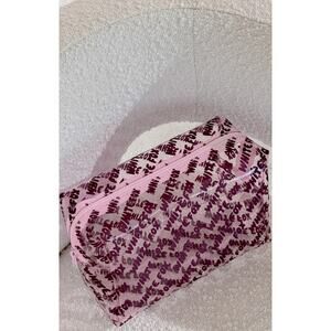 NWT White Fox Offstage Cosmetic Case in Cupcake
